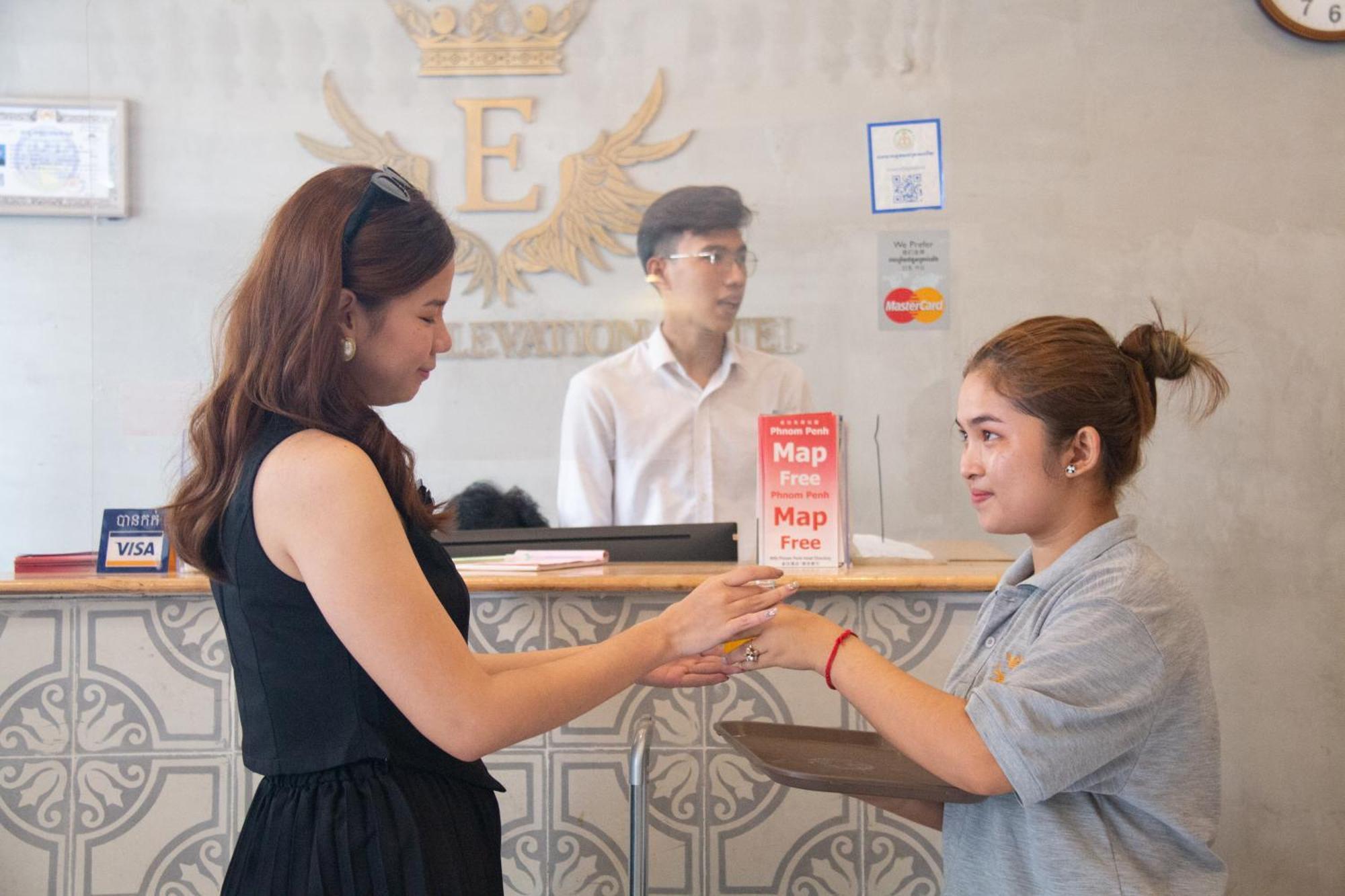 Grand Elevation Hotel Phnom Penh Luaran gambar